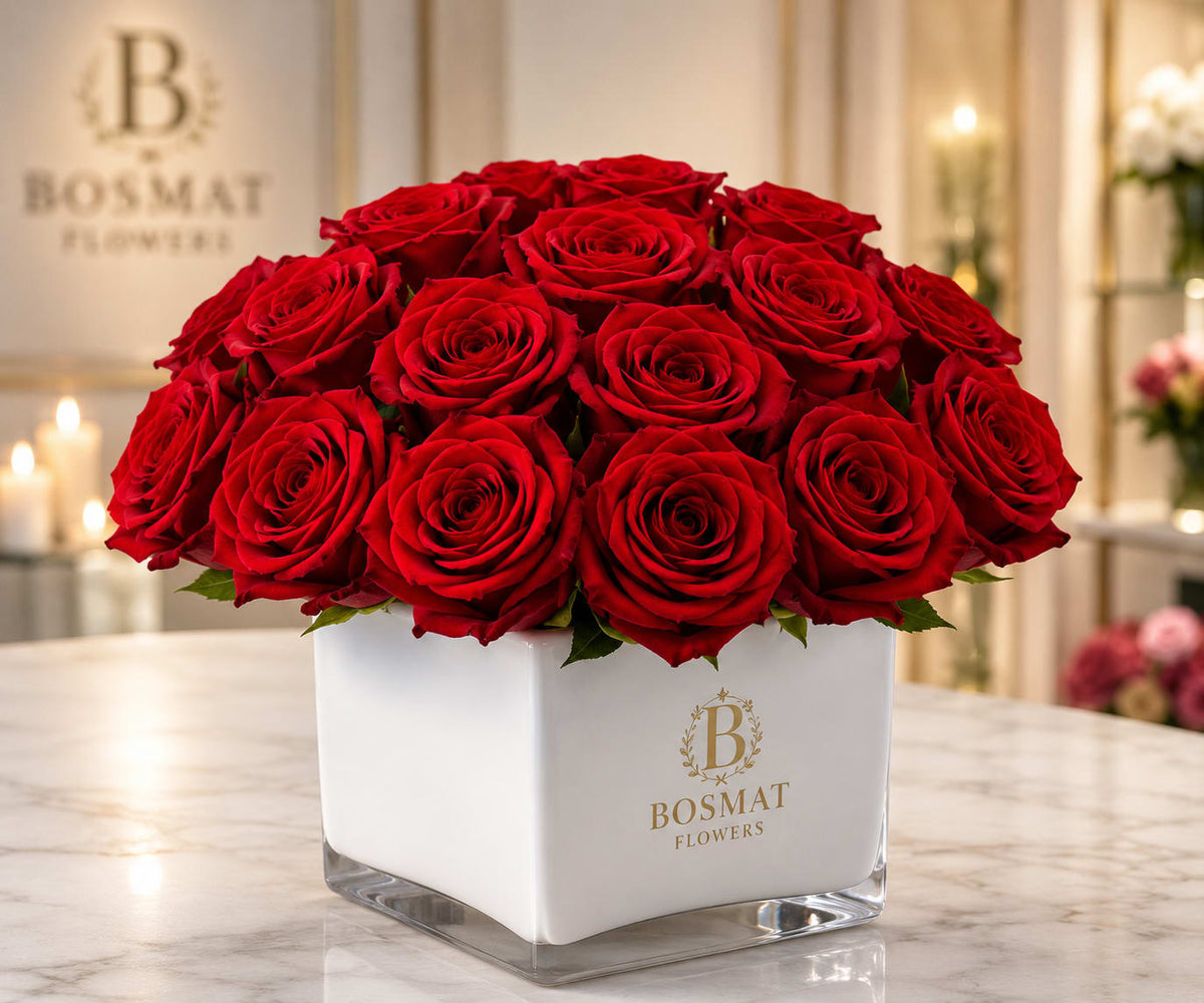 Classic Elegance Rose Cube — Bosmat Flowers